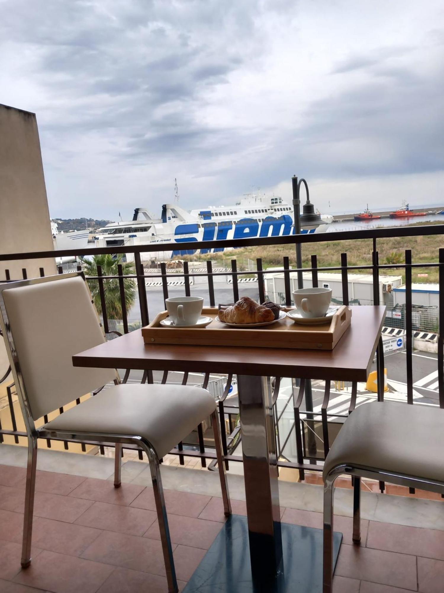 Baaria Porto Rooms Milazzo Eksteriør billede