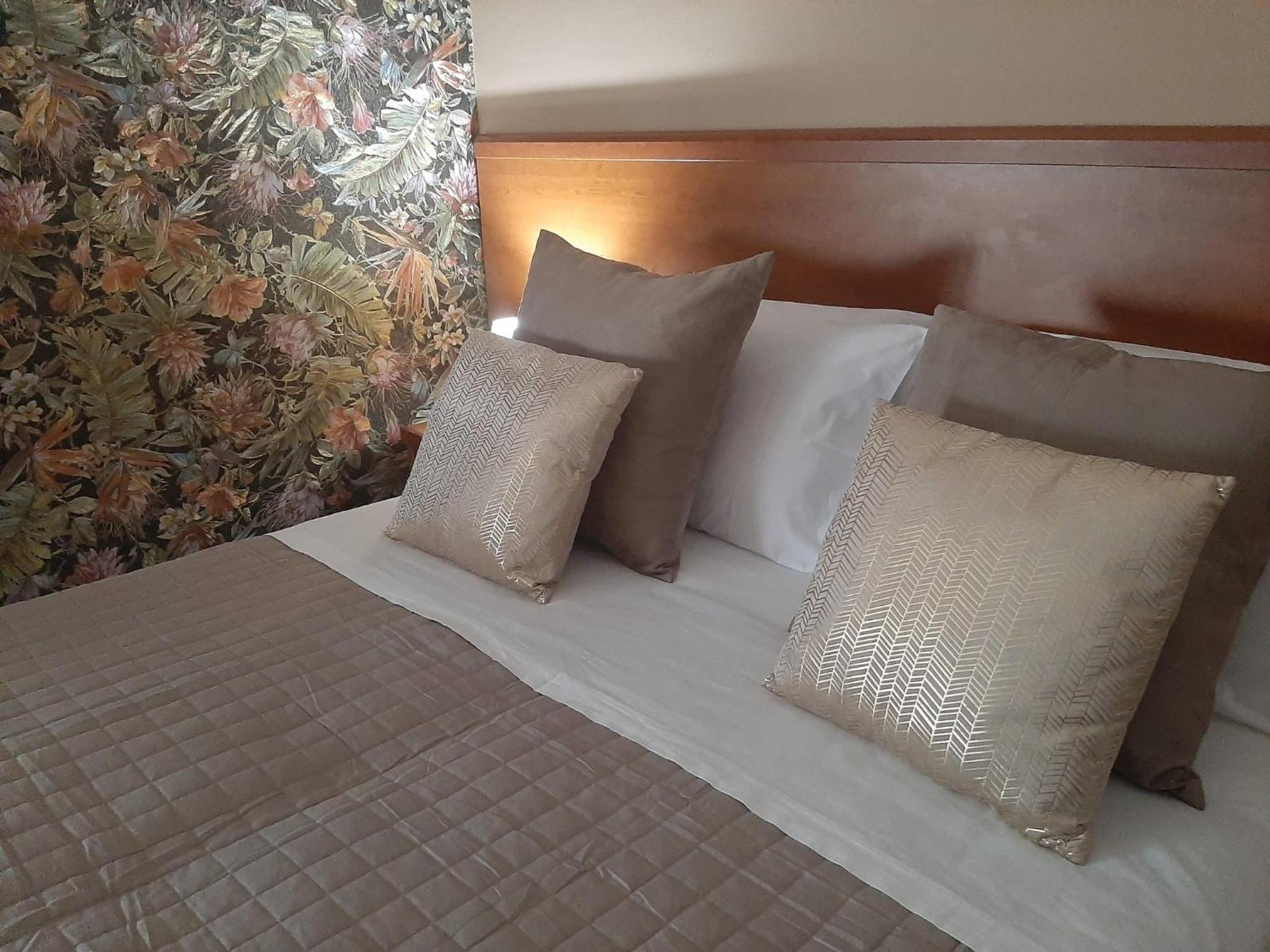 Baaria Porto Rooms Milazzo Eksteriør billede